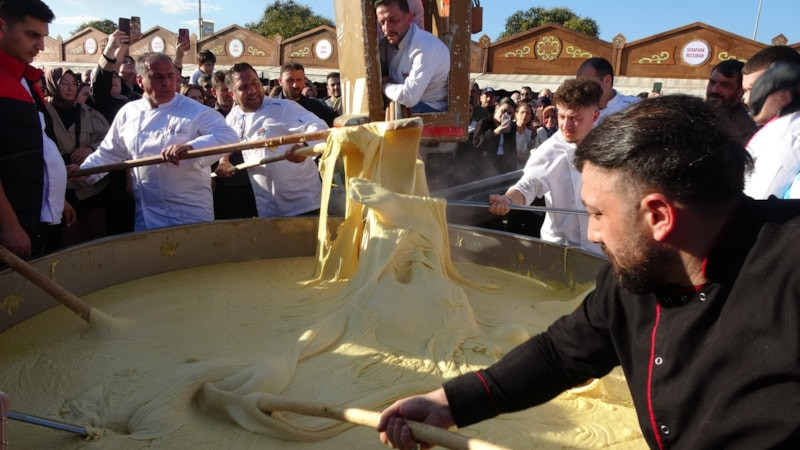 Trabzon Gastronomi Festivali'nde Dev Kuymak Rekoru ve Mutfak Zenginliği