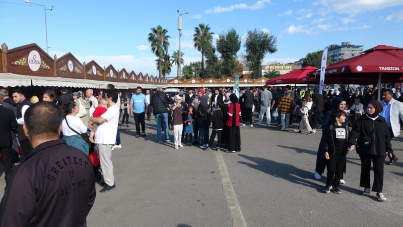 Trabzon Gastronomi Festivali'nde Dev Kuymak Rekoru ve Mutfak Zenginliği