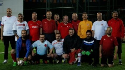 AK Partili milletvekillerinden siyasete futbol arası