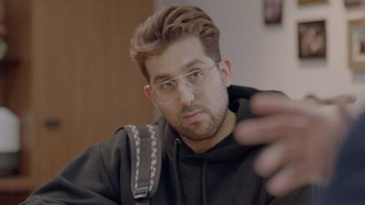 Aşk pozunu mekan ifşaladı! Doğu Demirkol'un sevgilisi ünlü çiftin kızı çıktı...