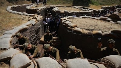 Çanakkale Savaşları'nda siperlerde yaşanan bir gün canlandırılıyor