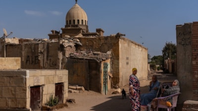 Kahire'de yaşamla ölümün iç içe olduğu şehir: Al-Qarafa