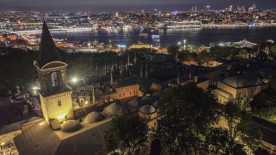 Topkapı Sarayı, gece turlarıyla ziyaretçilerini büyülüyor