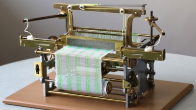 Dünya çapında tek: Abdullah Yurtsever'in minyatür dokuma tezgâhları