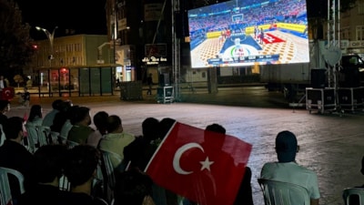 Türkiye ve Almanya karşılaşmasına vatandaşlardan yoğun ilgi