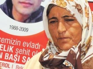Şehit annesinin sorusu askeri hakimi ağlattı
