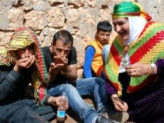 Öcalan'ın doğduğu evde bildik görüntüler