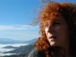 Uğur Yücel hayat arkadaşı Derya Alabora'yı yazdı