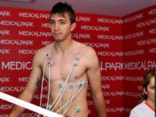 Muslera sağlık kontrolünden geçti