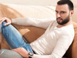 Alişan'dan annesine pahalı hediye