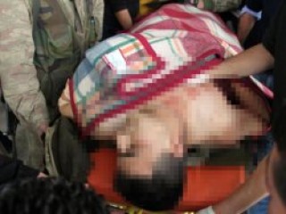 Van'da asker yanlışlıkla kendini vurdu