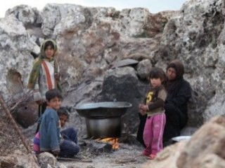 BM'de Suriye paneli: Ölmeyi bekleyen zombi gibiler