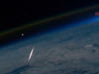 NASA düşen meteoru görüntüledi İZLE