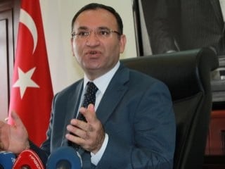 Bozdağ: Hakim ve savcılara bin 115 lira seyyanen zam İZLE