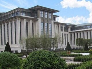 Mimarlardan Papa'ya: Cumhurbaşkanlığı Sarayı'na gelme