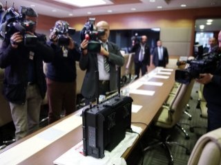 Meclis'teki istihbarat toplantısında jammer'lı önlem