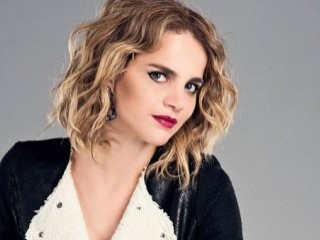 Tuğçe Kazaz: Putlaştırılmış Atatürk de yıkılmalıdır