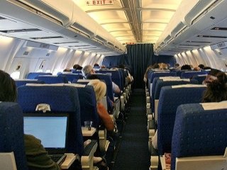 Uçakta sözlü tacize bin lira ceza