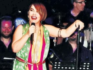 Sezen Aksu'nun siyasi söylemi turneyi bitirdi