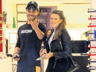 Kerem Bürsin'den evlilik sorularına yanıt