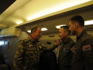Orgeneral Akar, görev uçuşuna katıldı