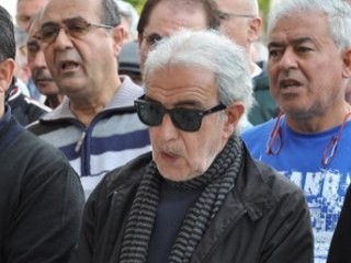 Edip Akbayram'ı arkadaşları cenazede yalnız bıraktı