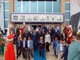 İzmir Marşı Başbakan Binali Yıldırım'a uyarlandı