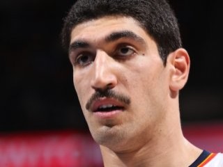 Enes Kanter soyadını değiştirdi