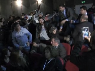 Kılıçdaroğlu'nun katıldığı sempozyumda protesto