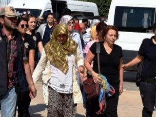 Antalya'da FETÖ şüphelisi 61 kişi adliyede