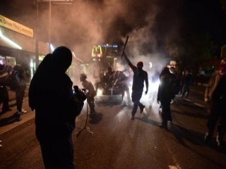 Madonna Trump karşıtı eylemde