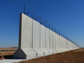 Suriye sınırının 367 kilometresine duvar örüldü