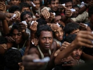 Bangladeş’e sığınan Arakanlı sayısı 290 bin