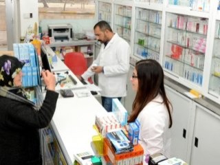 Üniversite hastanelerine ilaç sağlayan depolar isyan etti