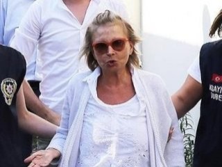 Nazlı Ilıcak savunmasında Arınç ve Gül'ü örnek gösterdi