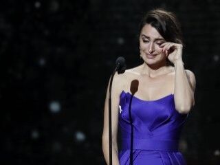 Penelope Cruz prenses gibi geldi ağlayarak gitti