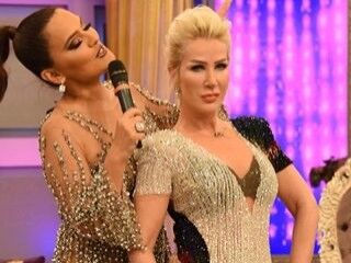 Demet Akalın Seda Sayan'ı sildi