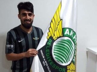 Galatasaray Muğdat Çelik'le anlaştı