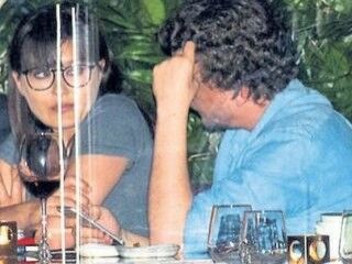 Nurgül Yeşilçay'dan aşk pozu