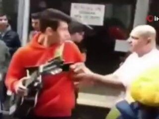 Fenomen çiğ köfteci gençlere saldırdı