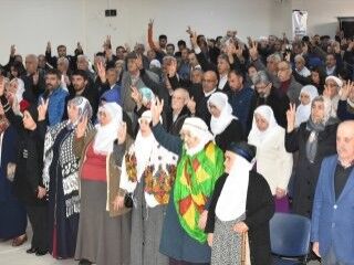 HDP'nin kutlama programında terör propagandası