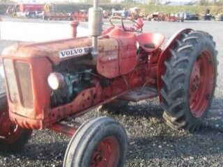 Traktörün altında kalan Hira öldü