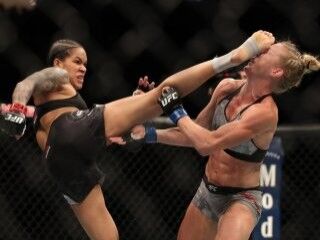 Amanda Nunes'in nakavt eden tekmesi