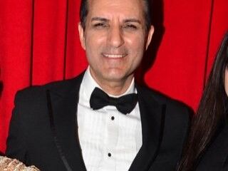 Rafet El Roman Instagram'da kandırıldı