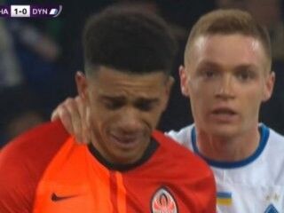 Irkçı saldırılar Shakhtarlı futbolcuları ağlattı