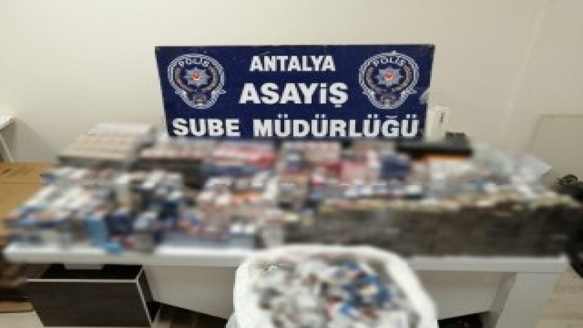 50 bin TL'lik sigarayla kaçamadılar