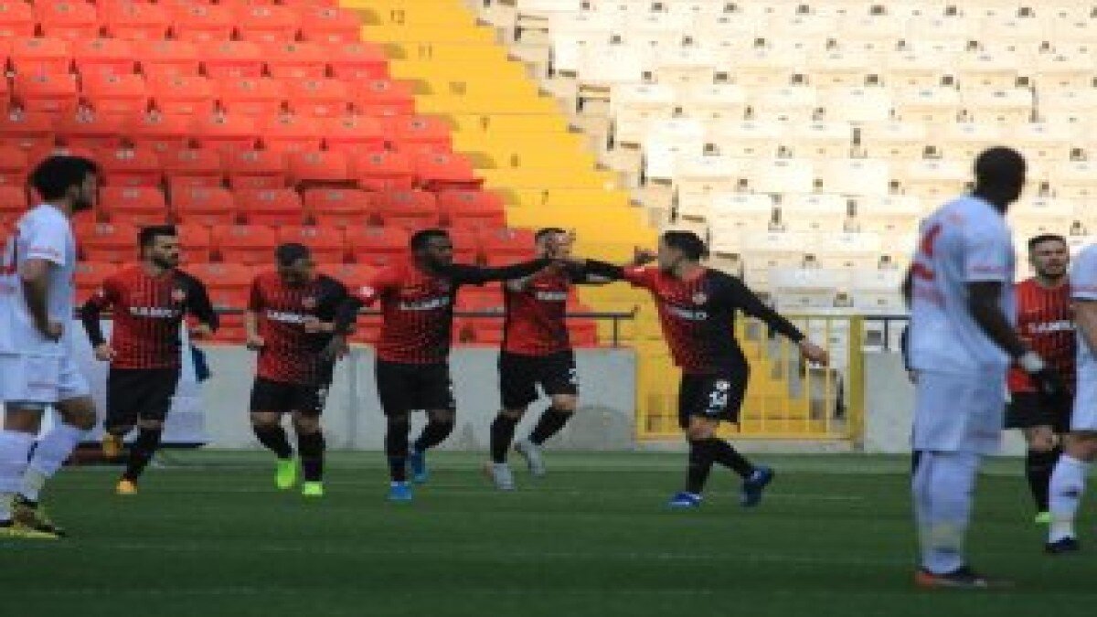 Sivasspor, Gaziantep'ten 5 yedi