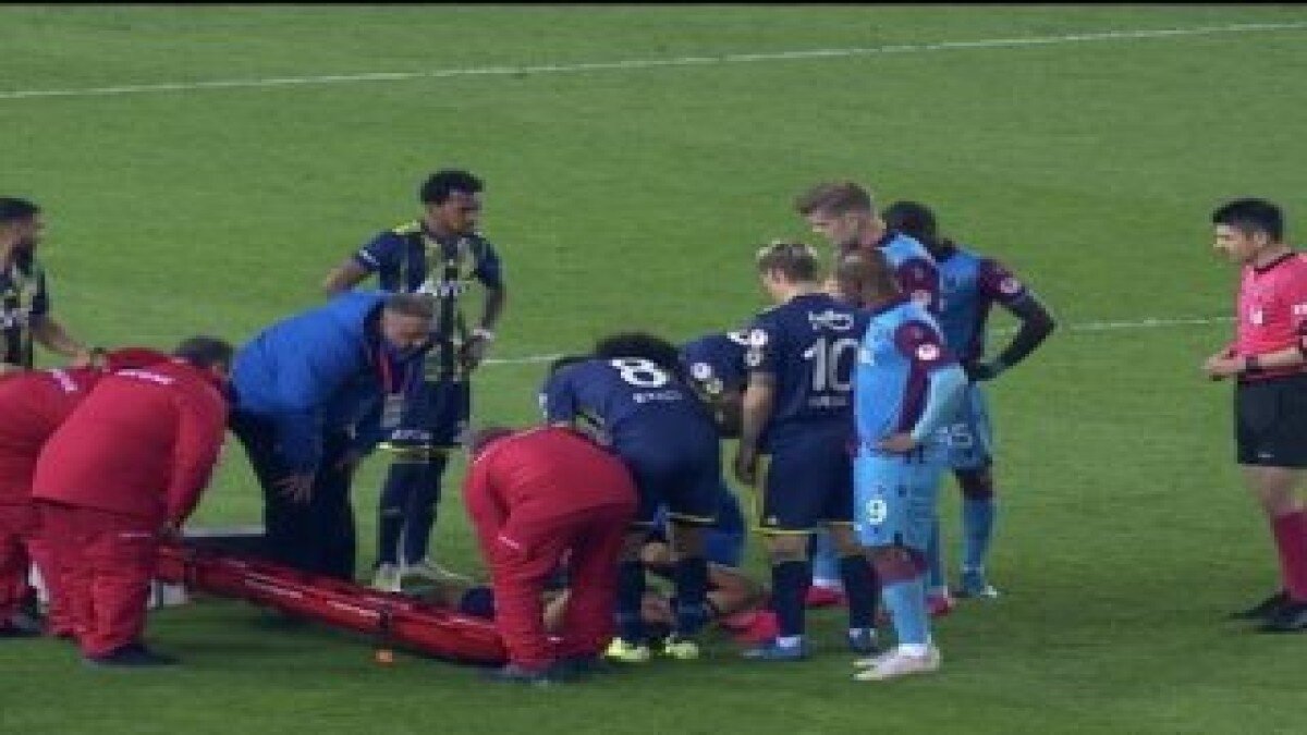 Simon Falette sakatlandı