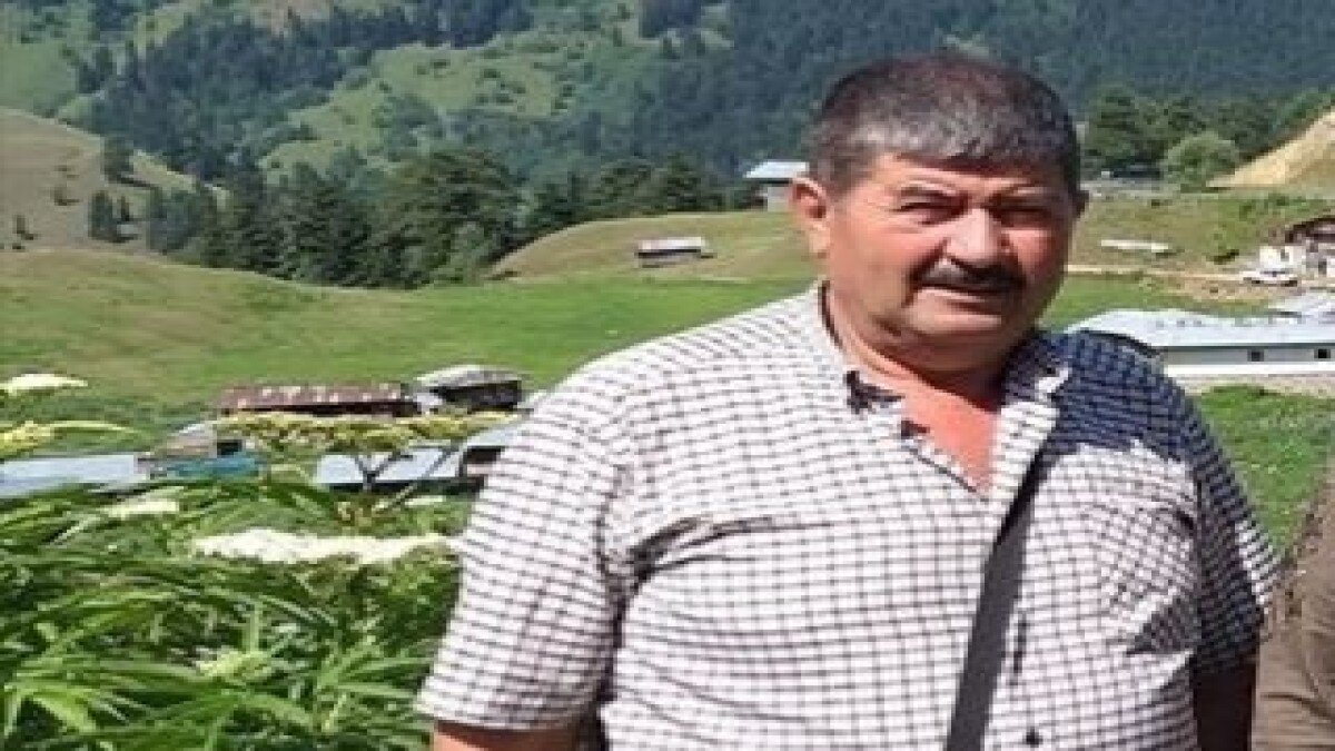 İzmir'de devrilen traktörün altına kalan bir kişi öldü