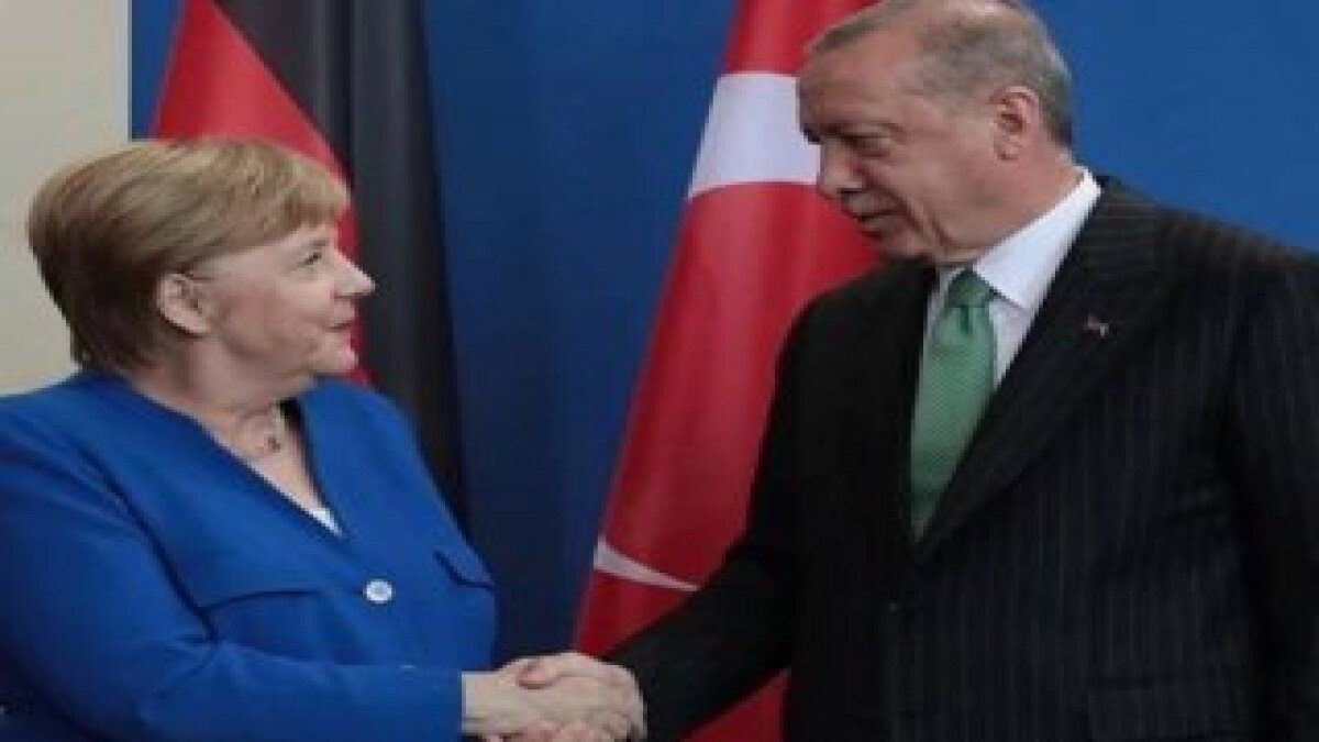 Erdoğan, Merkel ile görüştü
